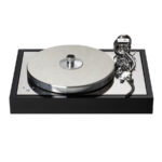 Pro-Ject The Classic Reference Turntable - Image 2